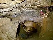 Geomorfologia. "Kraterra" Goikoetxe koban (Busturia, Bizkaia).