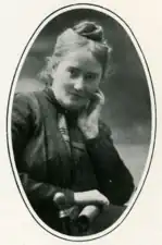 Helen Lange, 1903