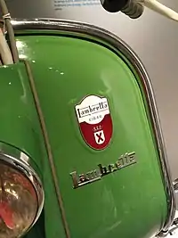 Lambretta lantegia zena Eibarren, eta bertan egindako motor bat, bere ezkutuarekin, Eibarko Armagintza museoan dagoena.