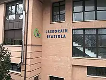 Laskorain ikastolaren irudia