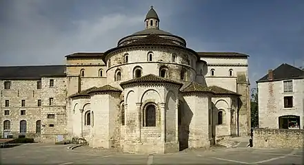 Chevet de l'église.