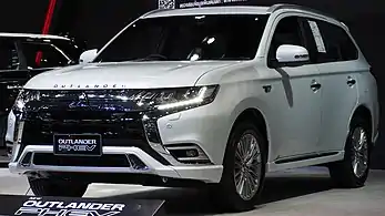 Mitsubishi Outlander PHEV:n GT-versio (2020).