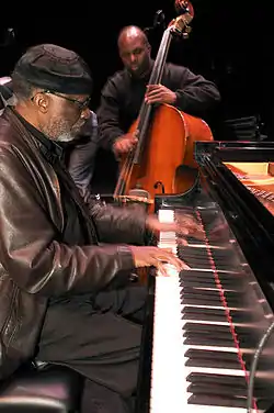 Ahmad Jamal basisti James Cammackin kanssa