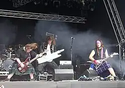 Alestorm esiintymässä 2008.