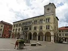 Kaupungintalo Palazzo dei Rettori.