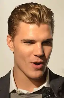 Chris Zylka vuonna 2011.