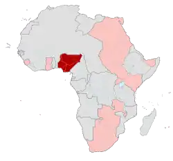 Nigeria punaisella, Britannian muut hallitsemat alueet vaaleanpunaisella vuonna 1914.