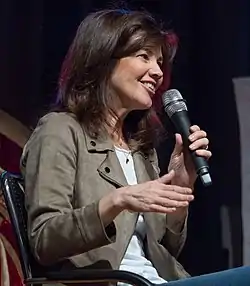 Daphne Zuniga vuonna 2018