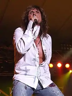 David Coverdale esiintymässä Whitesnaken riveissä kesäkuussa 2006.