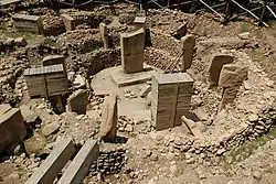 Göbekli Tepen kivirakenteita.