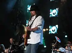 Gary Rossington esiintyy vuonna 2008