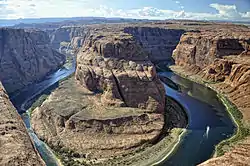 Coloradojoki Horseshoe Bend -meanderin kohdalla Arizonassa