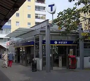 Metroaseman sisäänkäynti