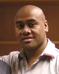 Lomu vuonna 2004