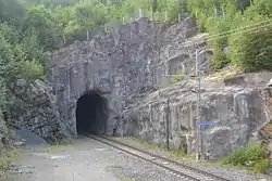 Tunnelin itäpää.