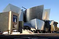 Walt Disney Concert Hall Los Angelesissa, 2003.