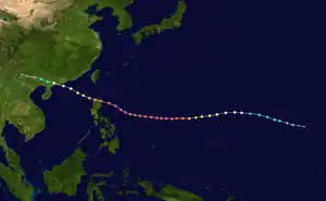 Mangkhutin reitti ja voimakkuus.  Reittikartan pallot on väritetty Saffirin–Simpsonin asteikon mukaan. 012345