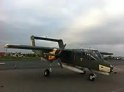 Saksan ilmavoimien väreissä oleva OV-10 Bronco Gatowin kentällä Berliinissä.