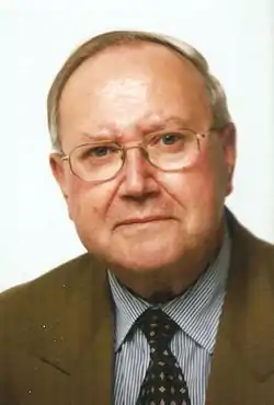 Professori Pentti Alhonen