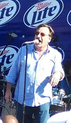 Southside Johnny esiintymässä vuonna 2008.