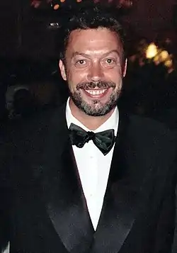 Tim Curry vuonna 1995.