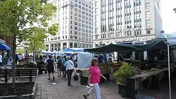 "Farmers market" í miðbýnum.