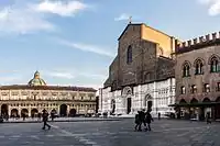 De Piazza Maggiore, it sintrale plein fan de stêd