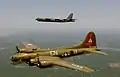 B-17G Flying Fortress en in B-52 Stratofortress, 12 maaie 2006.