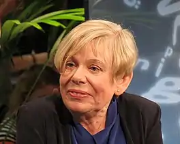 Karen Armstrong yn 2016