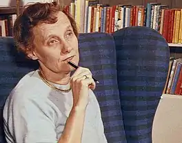 Astrid Lindgren om-ende-by 1960.