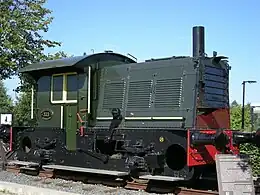 Locomotor NS 323, Njonken it Stasjonsgebou (2007)