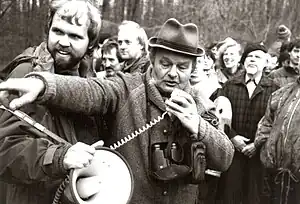 dr Meinrad Schwörer (Mitti) un dr Axel Mayer (links) im Wyhler Wald