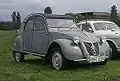 Erschti Generation "Ripple Bonnet" Citroën 2CV, böue vu 1949 bis 1960