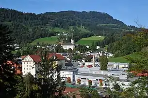 Blick uf d Pfarrkircha hl. Josef