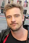 Boyd Holbrook jwe kòm  Steve Murphy