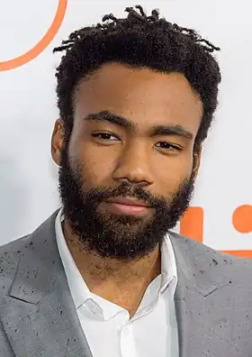 Donald Glover , Golden Globe pou meyè aktè nan yon seri televizyon Mizikal oswa Comedy ak Primetime Emmy pou pi bon aktè nan yon seri televizyon komedyen an 2017 pou wòl li nan Atlanta .