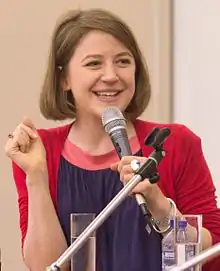 Gemma Whelan kòm Yara Greyjoy.