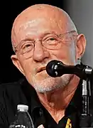 Jonathan Banks jwe kòm Mike Ehrmantraut