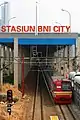 KRL Commuter Line liwatan langsung Stasion BNI City.